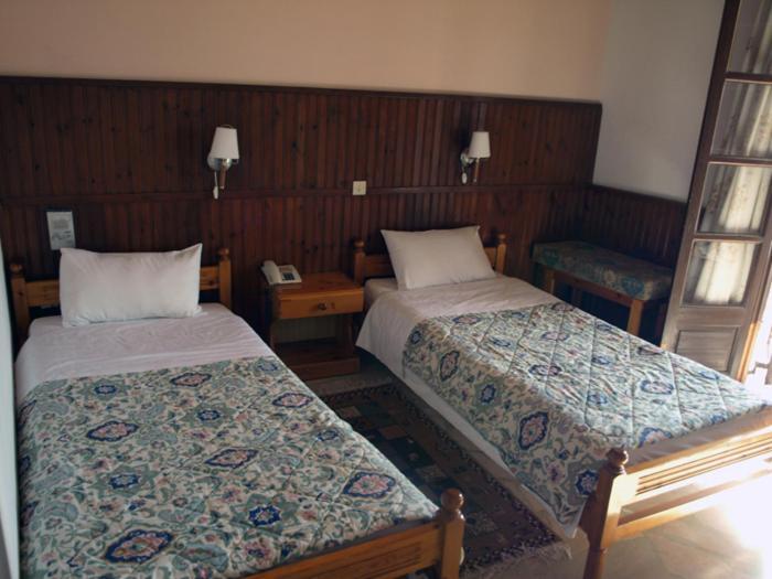 Hotel Bonis Samos Town Quarto foto